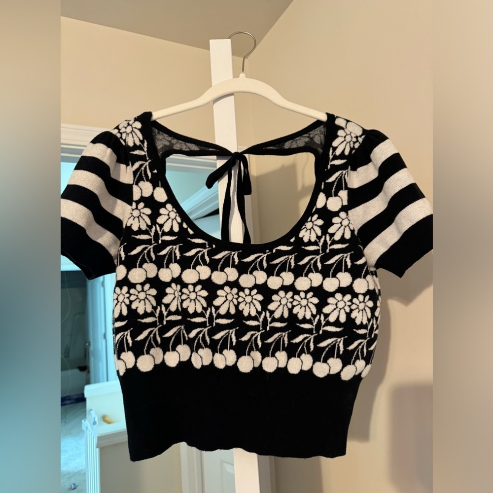 Maeve black and white top